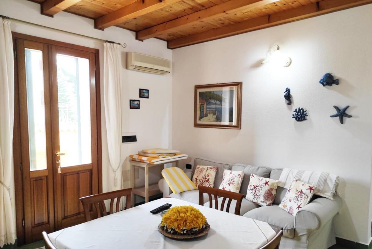 Casa Lupino Apartment โอโรเซย ภายนอก รูปภาพ